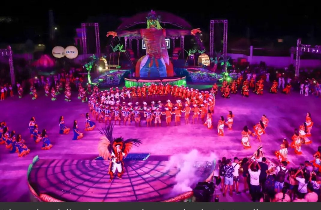 Alter do chão deve receber mais de 250 mil pessoas em cinco dias de festa em mais uma edição do Sairé Alter do chão deve receber mais de 250 mil pessoas em cinco dias de festa em mais uma edição do Sairé